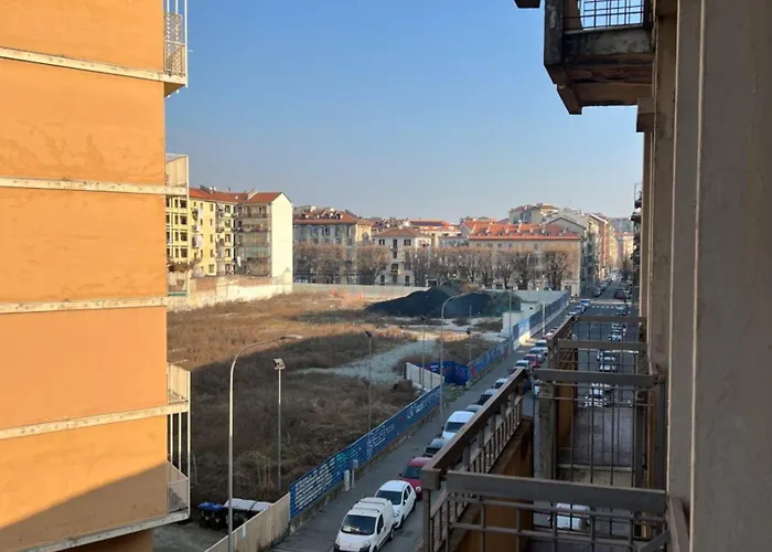 With Private Balcony On The Dora River 토리노