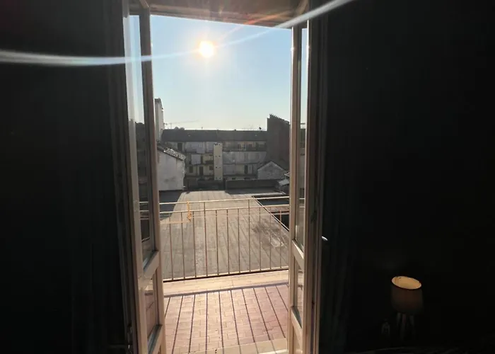 With Private Balcony On The Dora River Torino